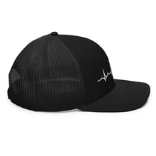 Wind Heart Beat Trucker Cap